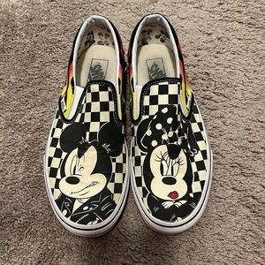🐭 MICKEY & MINNIE VANS